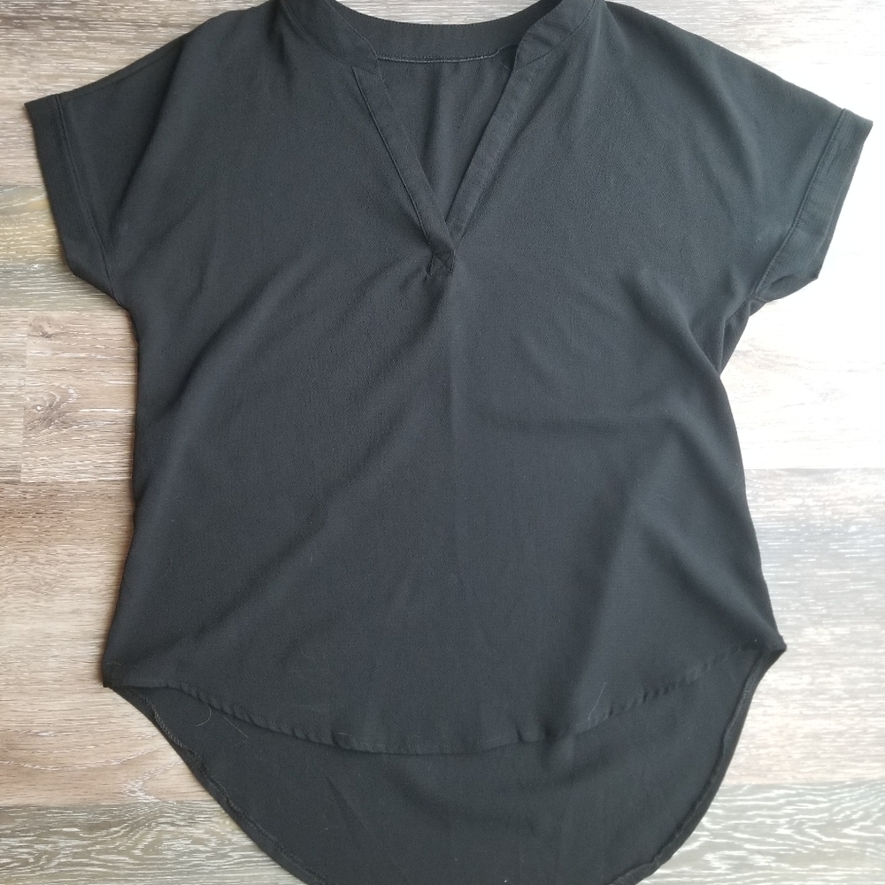 Lilbetter black blouse